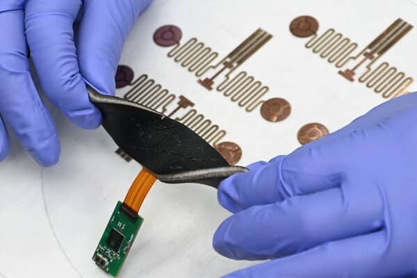 ETRI, 지능형 로봇 촉각 구현 전자피부 공정기술 개발